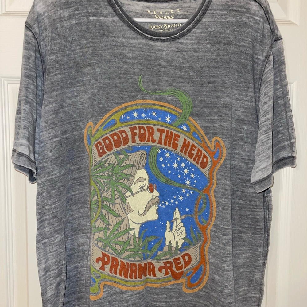 Graphic tee